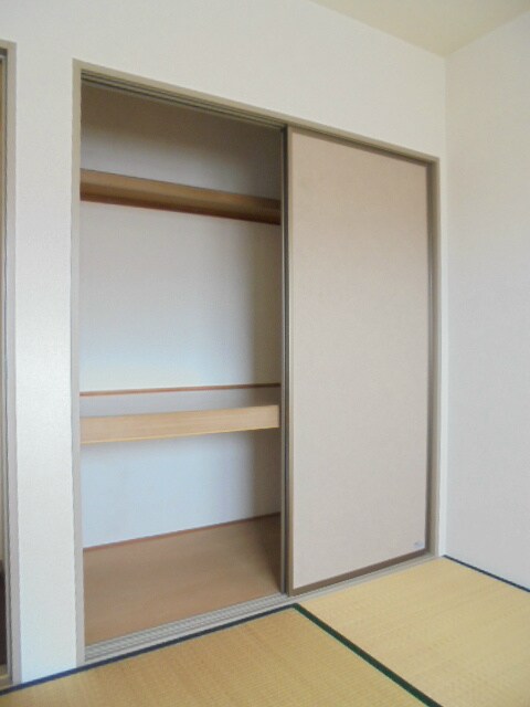 コンフォート轟Aの物件内観写真