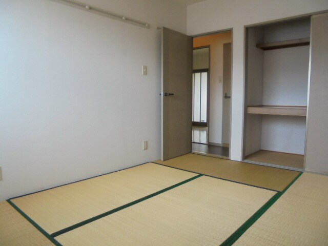 コンフォート轟Aの物件内観写真