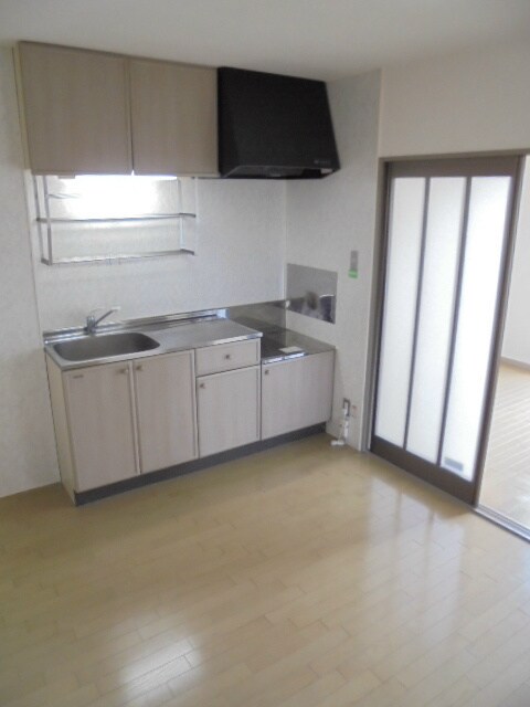 コンフォート轟Aの物件内観写真