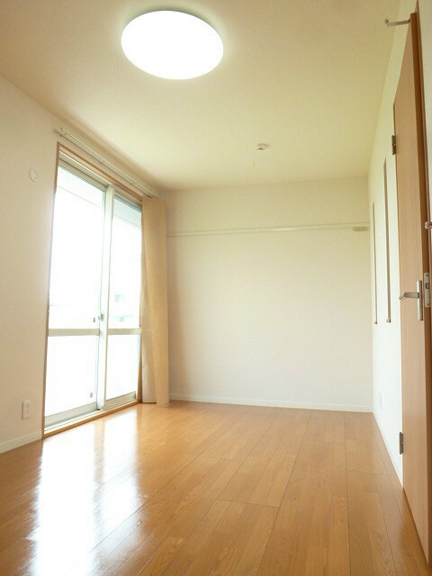 ロフトハウス倉石の物件内観写真