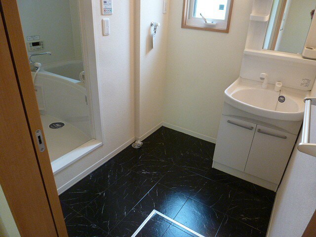 ロフトハウス倉石の物件内観写真