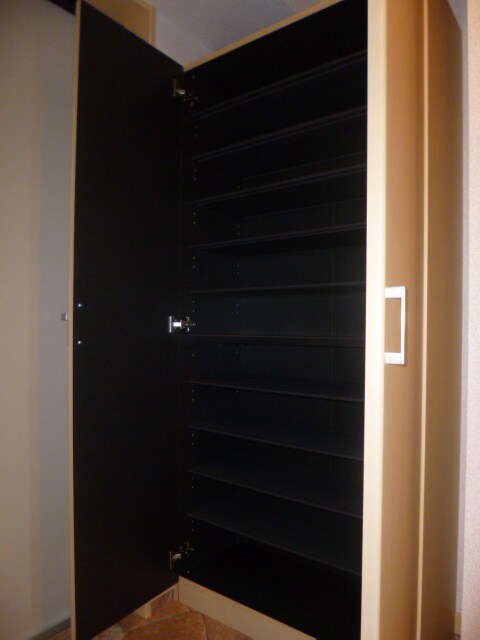 サミット栗田中央の物件内観写真