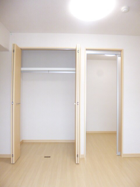 サミット栗田中央の物件内観写真