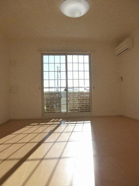 プリムヴェールの物件内観写真