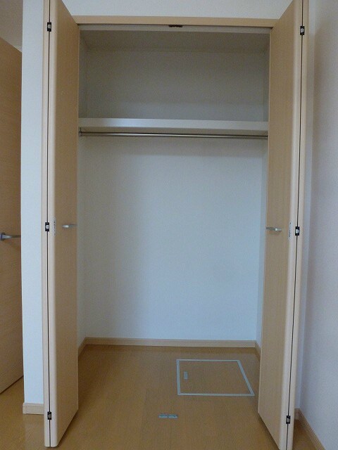 シャロル若里の物件内観写真