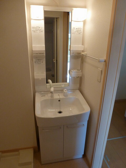 シャロル若里の物件内観写真