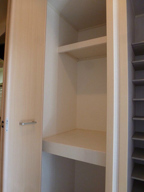 シャロル若里の物件内観写真