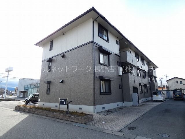 ハイカムール・城の物件外観写真