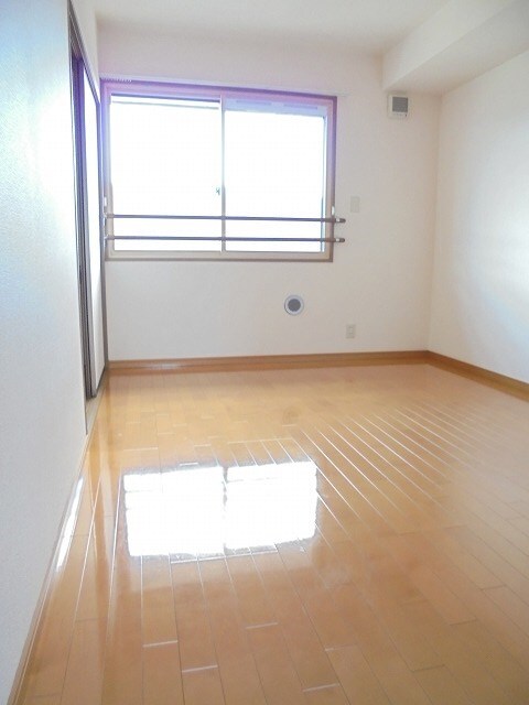 ハイカムール・城の物件内観写真