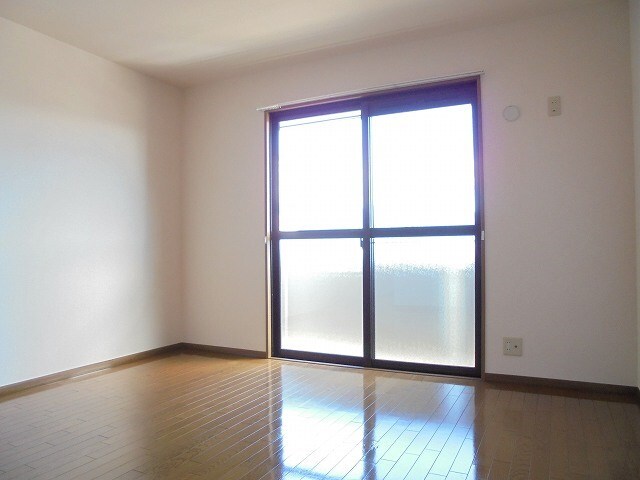 ハイカムール・城の物件内観写真