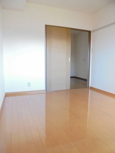 ハイカムール・城の物件内観写真