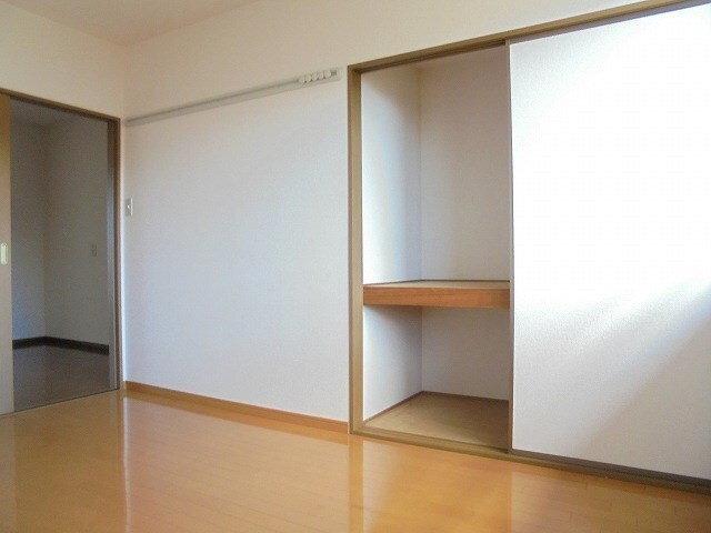 ハイカムール・城の物件内観写真