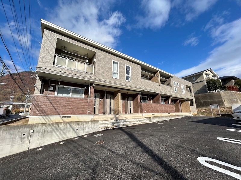 ガーデンハウス朝日山Ｂの物件外観写真