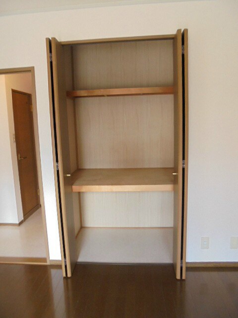 三才パレスAの物件内観写真