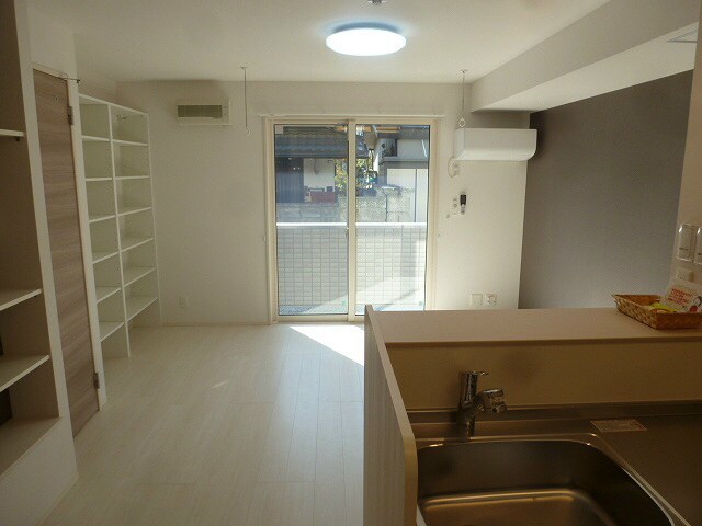 クレストコートの物件内観写真