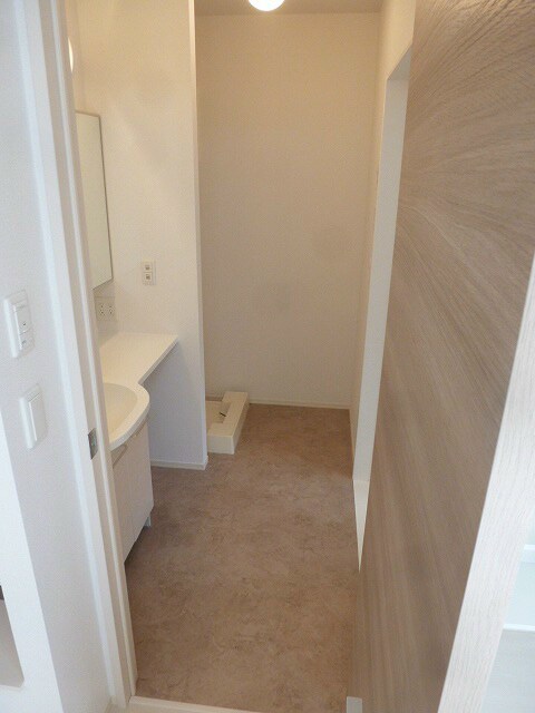 クレストコートの物件内観写真