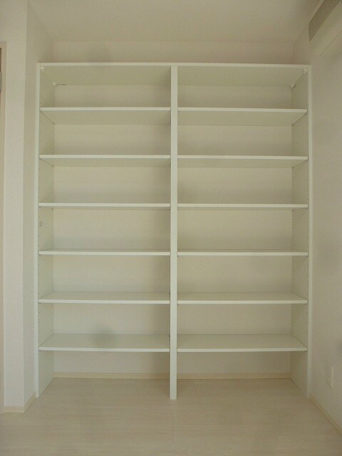 クレストコートの物件内観写真