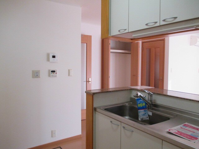 メルティー・アイIIＢ棟の物件内観写真