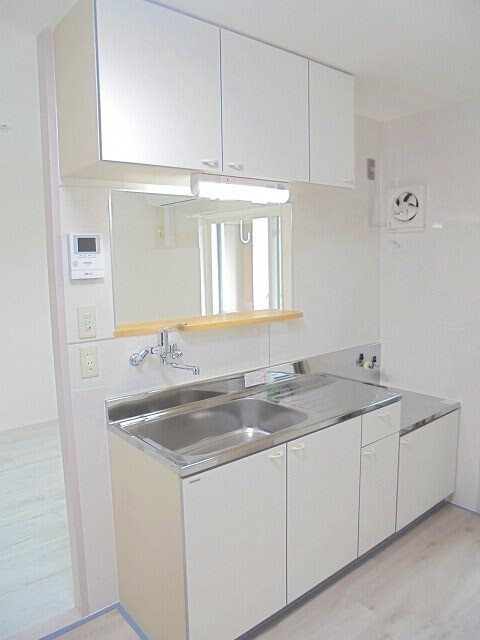 ペイ・ルミエール長野の物件内観写真