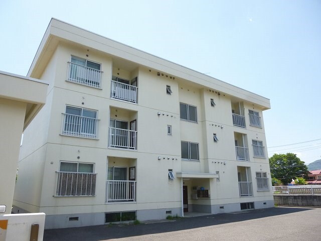 ブランサンク三輪の物件外観写真