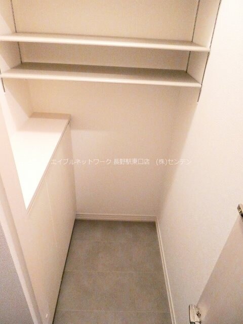 サンセール若里の物件内観写真