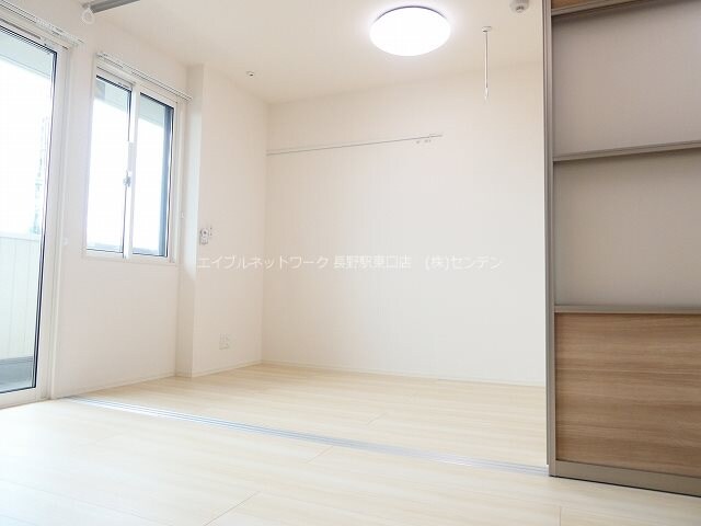 サンセール若里の物件内観写真