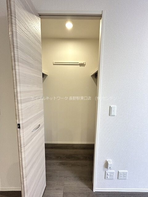 市役所前駅 徒歩13分 2階の物件内観写真