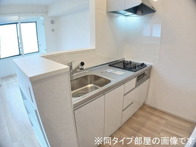 メゾンラテ稲葉の物件内観写真