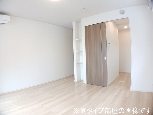 メゾンラテ稲葉の物件内観写真