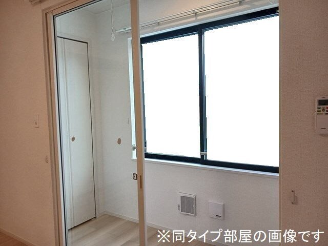 メゾンラテ稲葉の物件内観写真