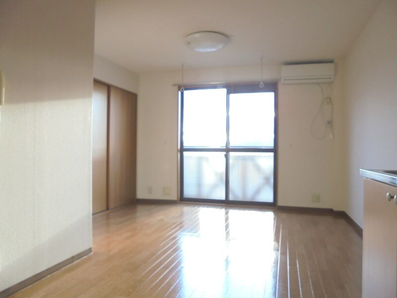 ドゥープランタンＡの物件内観写真