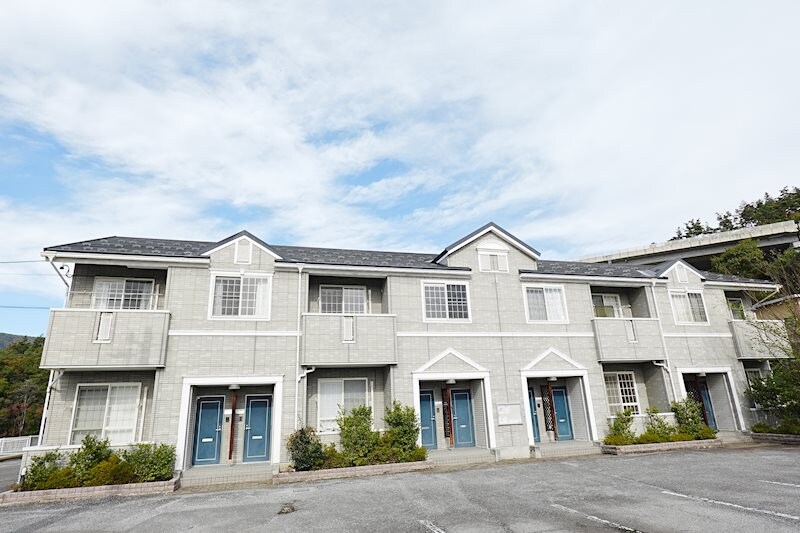 エヴァーグリーンＡの物件外観写真