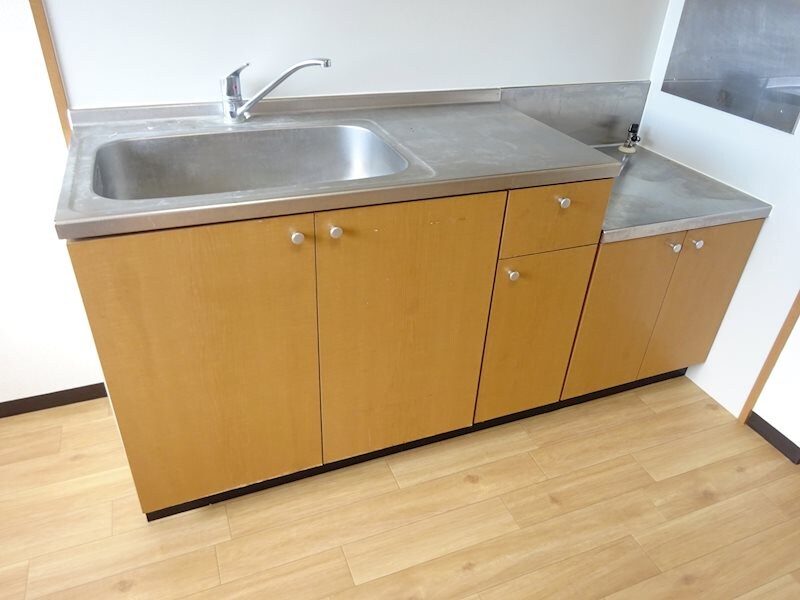 サープラス柳の物件内観写真