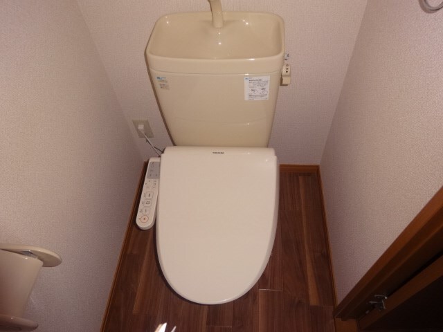 サープラスHIROの物件内観写真