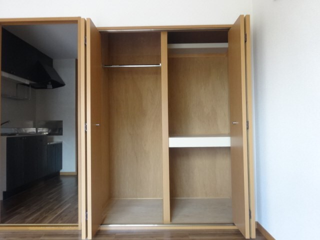 サープラスHIROの物件内観写真