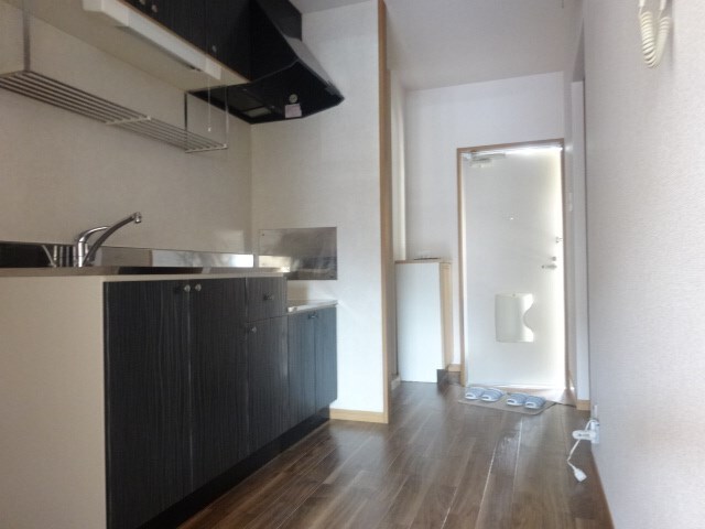 サープラスHIROの物件内観写真