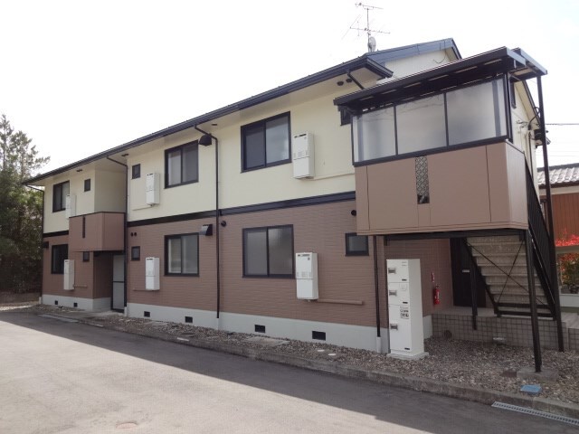 セジュールYAMAの物件外観写真