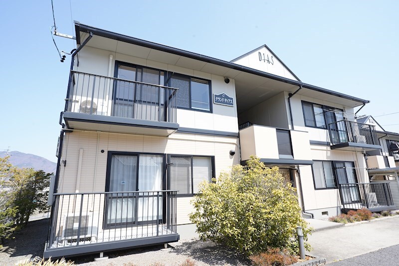 グランドディアスＣ棟の物件外観写真