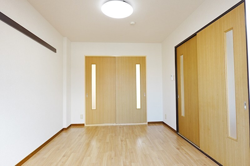 サープラス　トゥー　リュミエールの物件内観写真