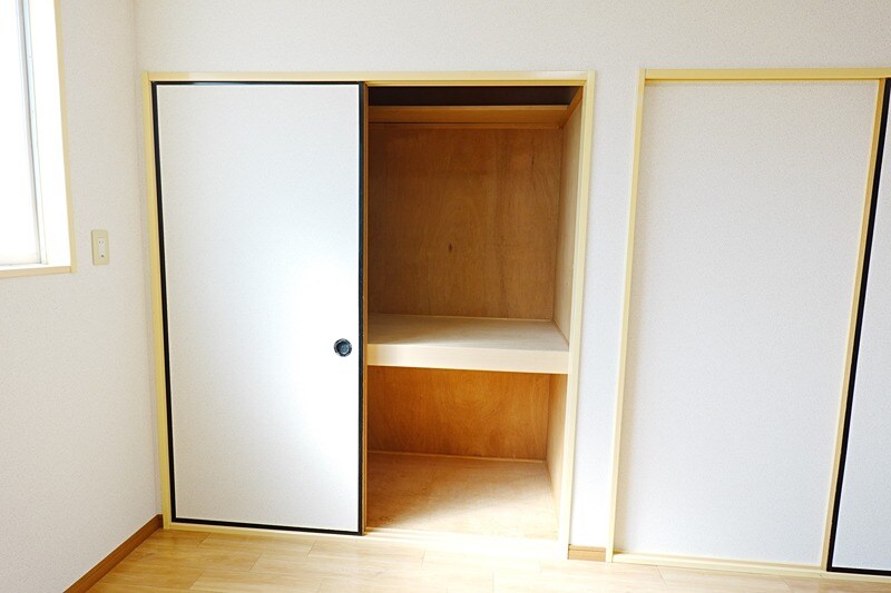 サープラス　トゥー　リュミエールの物件内観写真