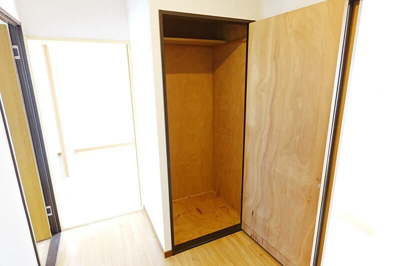 サープラス　トゥー　リュミエールの物件内観写真