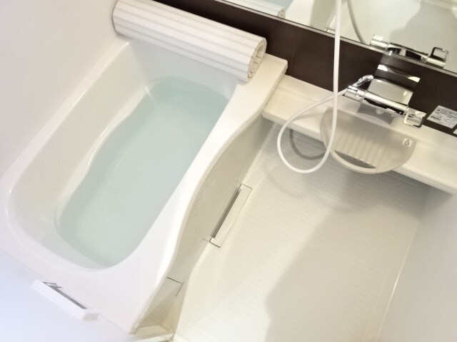 シャン・カマラードＦ棟の物件内観写真