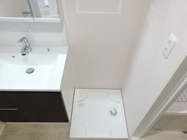 シャン・カマラードＦ棟の物件内観写真