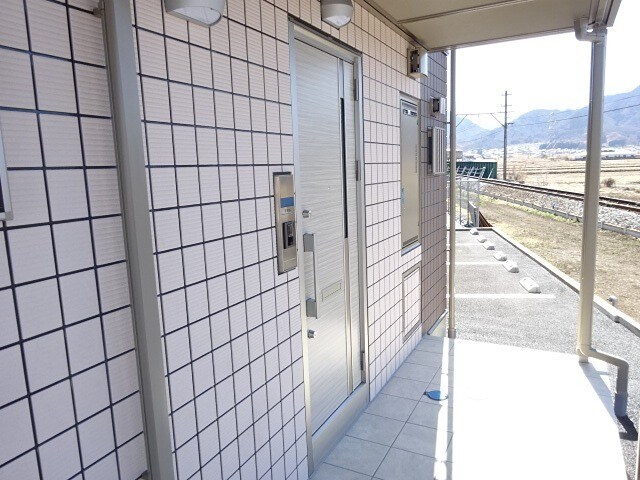 シャン・カマラードＦ棟の物件内観写真