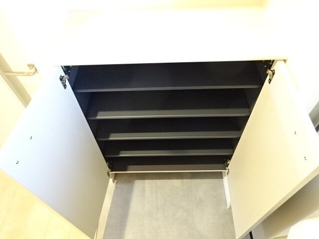 シャン・カマラードＦ棟の物件内観写真