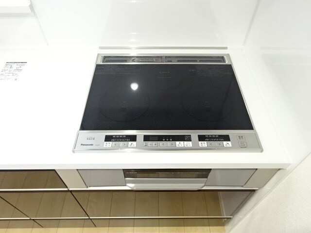 シャン・カマラードＦ棟の物件内観写真