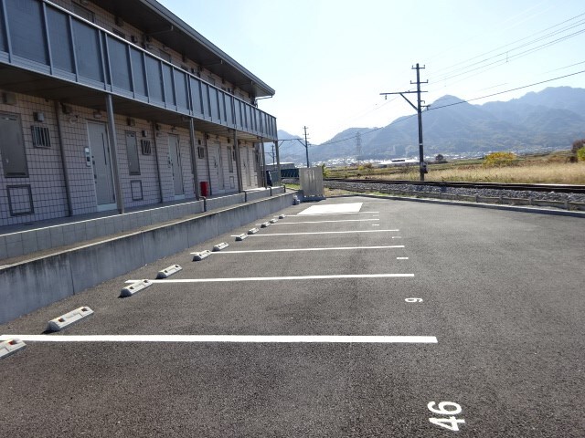 シャン・カマラードＦ棟の物件内観写真