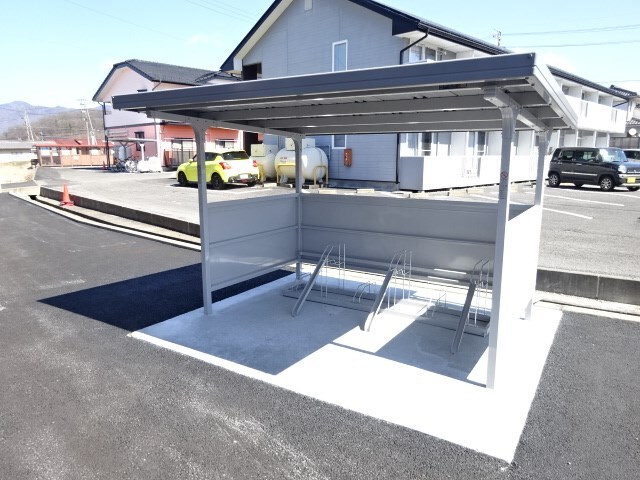 シャン・カマラードＦ棟の物件内観写真