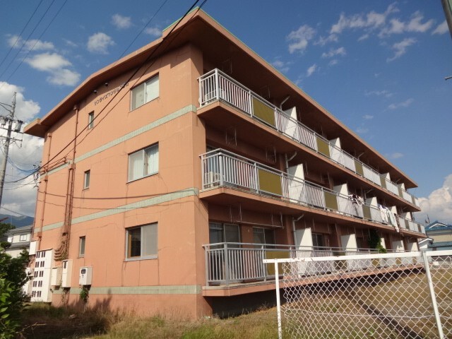 サンライズマンションB棟の物件外観写真