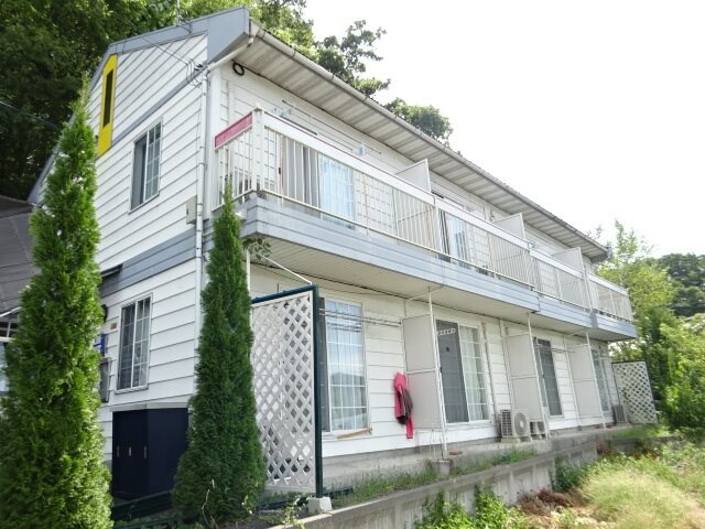 グリンイーストの物件外観写真